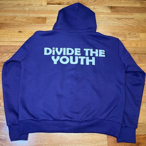 Divide The Youth Zip Up - Picture 3 of 8